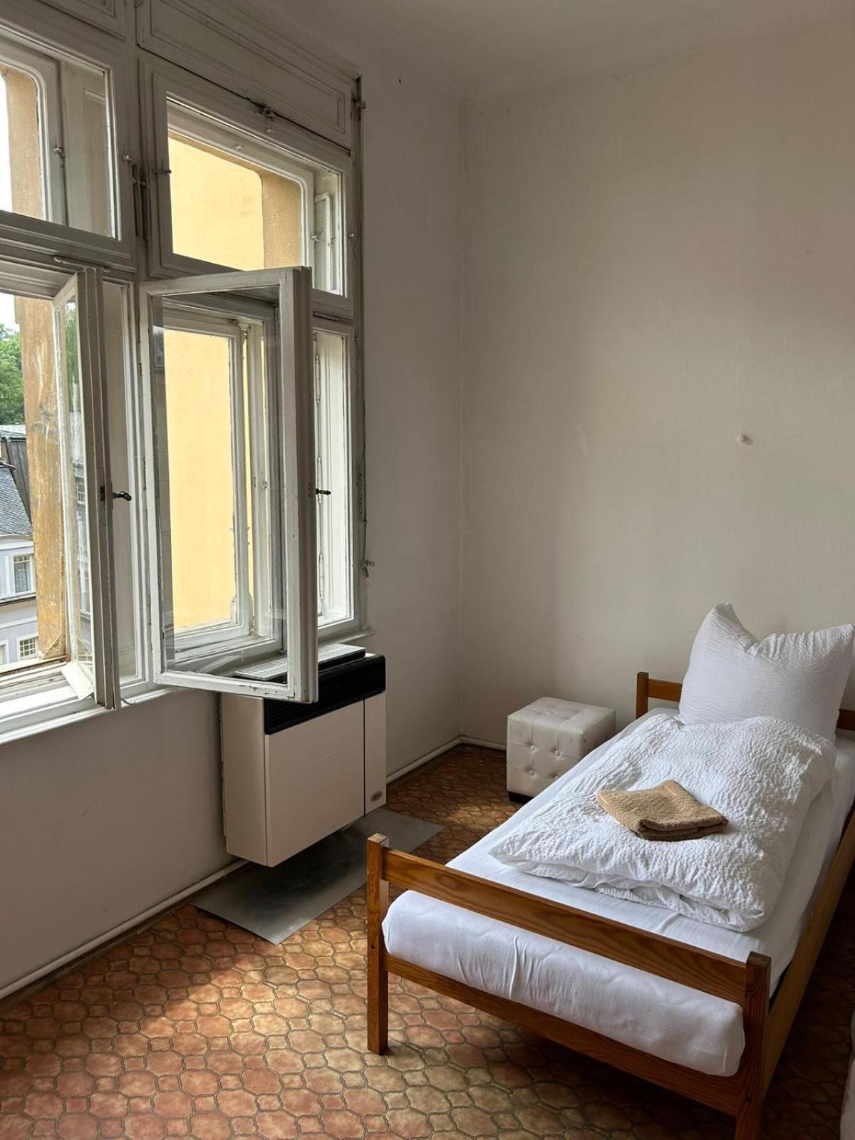 Апартаменты Apartma V Srdci Karlovych Varu - Ondrejska 18 Карловы Вары Экстерьер фото
